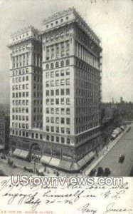 Wells Building - MIlwaukee, Wisconsin WI Postcard