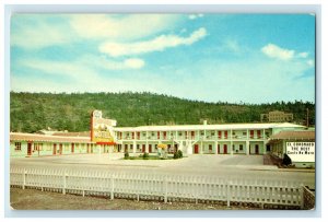 c1950 El Coronado Motel, Gateway to Grand Canyon, Williams Arizona Postcard