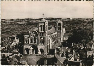 CPM VEZELAY Vue Generale Aerienne de la Basilique de la Madeleine (1195948)