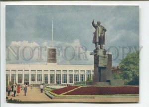 471512 USSR 1962 year Leningrad Finland Station monument to Lenin postcard
