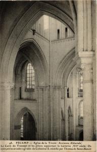 CPA FÉCAMP-Église de la Trinite Le Carre du Transept et les piliers (347704)