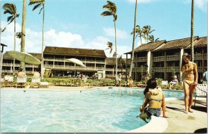 Islander Inns Kauai Hawaii HI Pool Women Bikinis Unused Vintage Postcard F36