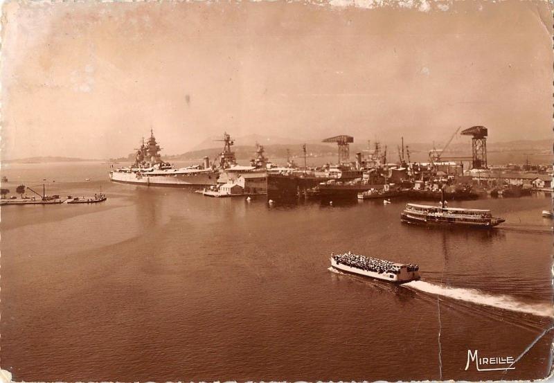 BR56747 Croiseur le Richebleu dnas le port Toulon ship bateaux