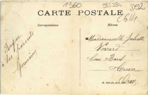 CPA Levallois-Perret (Dep.92) La Poste et la rue Graval vers a Mairie (985394)