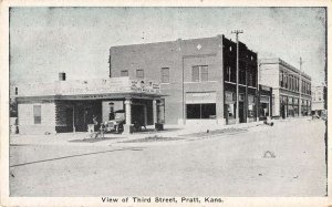 Pratt Kansas Third Street Gas Station Vintage Postcard AA20673