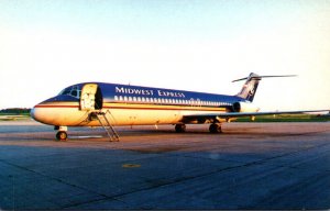 Airplanes Midwest Express McDonnel Douglas DC-9-32 At Appleton Wisconsin