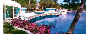 Weeki Wachee Spring Florida Postcard Underwater Theater Mermaids Show Chrome