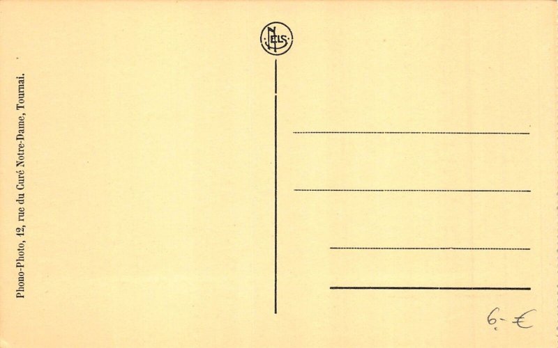 L047 France Roubaix Train Station Carriage vintage postcard