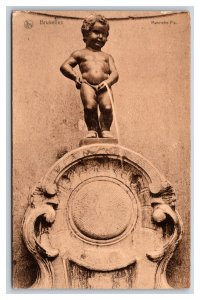 Manneken Pis Fountain Burssels Belgium Bruxelles UNP DB Postcard I20