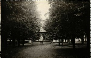 CPA Joigny - Le Kiosque a Musique sous les Promenades FRANCE (960707)