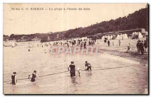 Fouras les Bains - La Plage is the time of the Bath - Old Postcard
