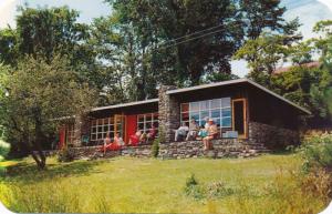 Manitou Lodges overlooking Lake Couchiching - Orillia, Ontario, Canada