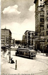 NY - Syracuse. East Genesee Street, Trolley