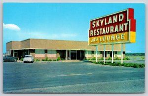 Roadside Diner~Skyland Restaurant & Lounge Perry Florida~Vintage Postcard