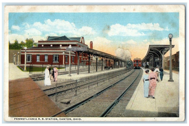 c1930's Pennsylvania R.R. Station Canton Ohio OH Train Approaching Postcard