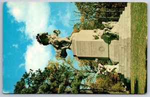 Newport News Virginia~Mariners Museum Conquering The Wild Statue~Vtg Postcard