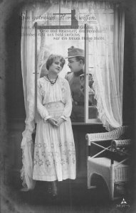 AUSTRIA SOLDIER WITH WIFE-EIN GETREUES HERZE WIFFEN~1916 WW1 PHOTO POSTCARD