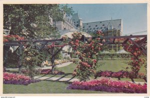 VICTORIA , B.C. , Canada , 1954 ; Empress Hotel Gardens