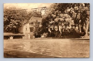 OLD QUARTERS FARMINGTON COUNTRY CLUB CHARLOTTSVILLE VIRGINIA GOLF POSTCARD 1955