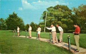 French Link Indiana Sheraton Hotel Archery 1950s Teich roadside Postcard 21-8855