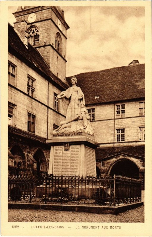 CPA Luxeuil-les-Bains Monument aux Morts (1273263)