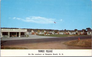 Postcard NH Hampton Beach motel - Yankee Village