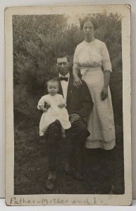 RPPC Husband Wife Baby Pic to Mrs. T B Reed Cataldo Idaho From Edna Postcard E15