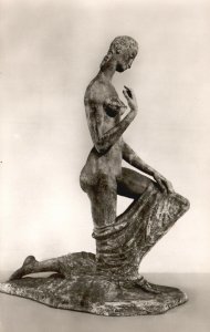 Vintage Postcard Wilhelm Lehmbruck Kneeling Woman Museum of Modern Art New York