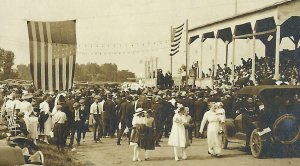 St. James MINNESOTA RP 1917 SOLDIERS FAREWELL Fairgrounds HUGE CROWD nr Madelia