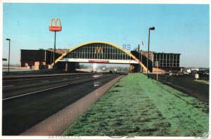 Postcard 1980's World's Largest McDonalds Will Rogers Turnpike Vinita Oklahoma