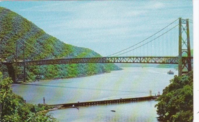 New York Bear Mountain Hudson River Bridge