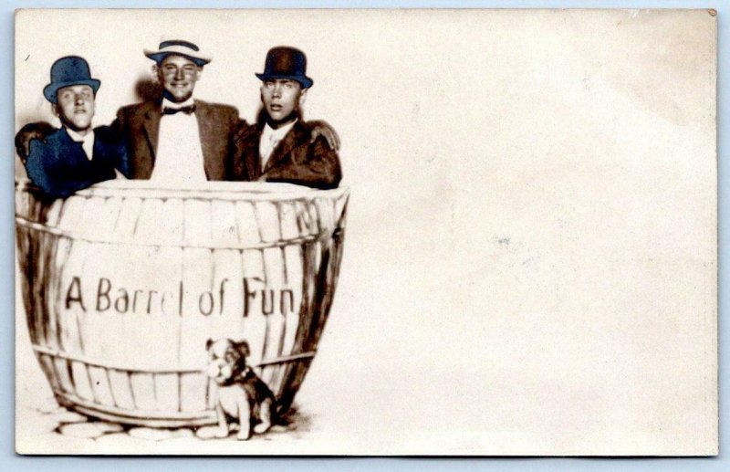 1907-1918 ERA RPPC STUDIO PHOTO BARREL OF FUN 3 MEN DOG AZO UNUSED