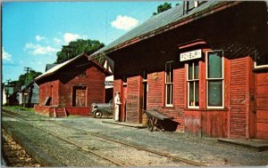 Old Roalroad Station, CVR Line VT Vintage Postcard D56