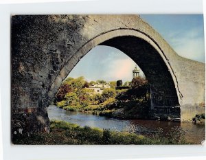 Postcard The Auld Brig O' Doon and River Doon, Alloway, Scotland