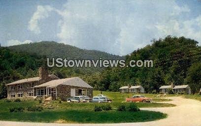 Boundary Tree Motor Court in Cherokee, North Carolina