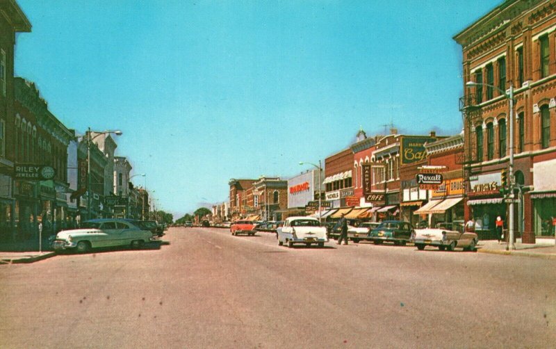 Vintage Postcard Downtown Wellington KS Kansas Rexall Drug Store Harry