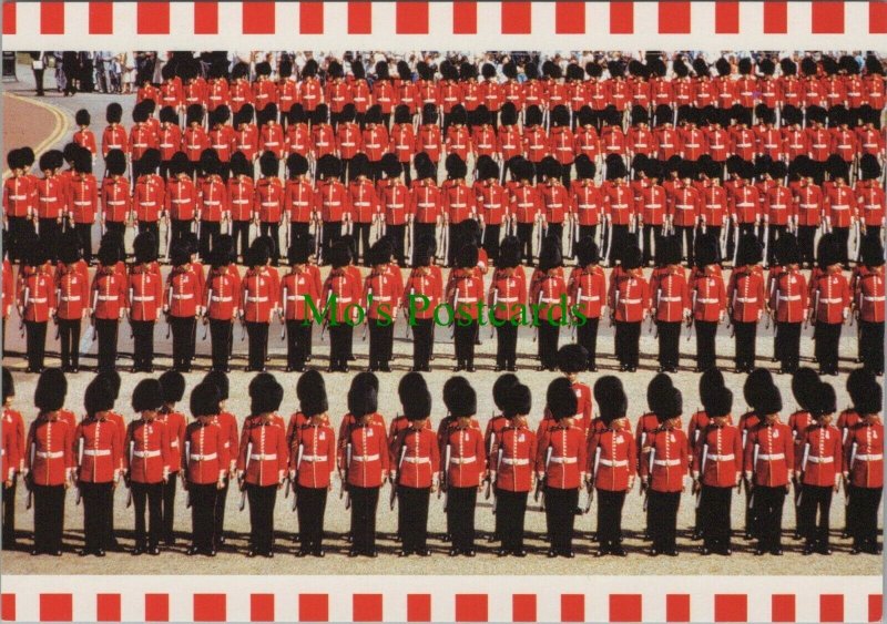 London Postcard - Military - Trooping The Colour    RR10386