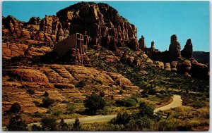 VINTAGE POSTCARD MADONNA ROCK BEHIND THE CHAPEL OF THE HOLY CROSS SEDONA ARIZONA