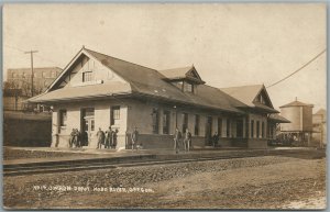 HOOD RIVER OR RAILROAD STATION RAILWAY DEPOT ANTIQUE REAL PHOTO POSTCARD RPPC