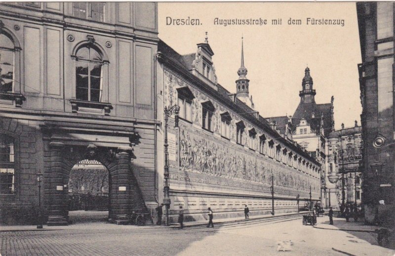 Germany Dresden Augustusstrasse Mit Dem Fuerstenzug sk3829