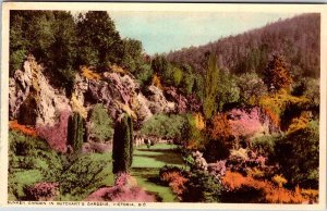 Postcard GARDEN SCENE Victoria British Columbia BC AK5135