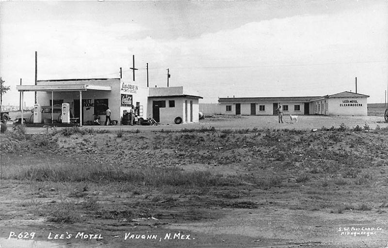 Vaughn NM Lee's Drive-In & Motel Gas Station RPPC Postcard