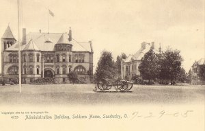 UDB Postcard - Administration Building, Soldiers' Home - Sandusky, Ohio