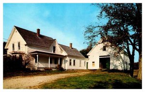 Postcard HOUSE SCENE Derry New Hampshire NH AR5450