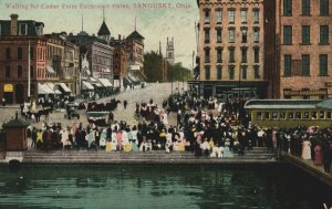 VINTAGE POSTCARD CROWDS WAITING FOR CEDAR POINT EXCUSRION TRAINS SANDUSKY OHIO