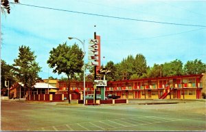 USA Towne Center Motel Mountain Home Idaho Postcard 09.81