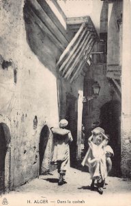 A616 Algeria Algiers Alger Dans La Casbah Native Child Ethnic vintage postcard