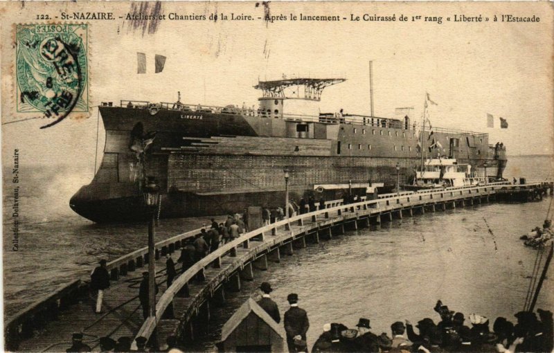 CPA ST-NAZAIRE Ateliers et Chantiers de la Loire. LIBERTÉ (864366)