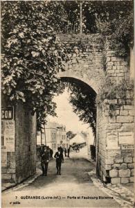 CPA GUERANDE Porte et Faubourg Bizienne (610880)