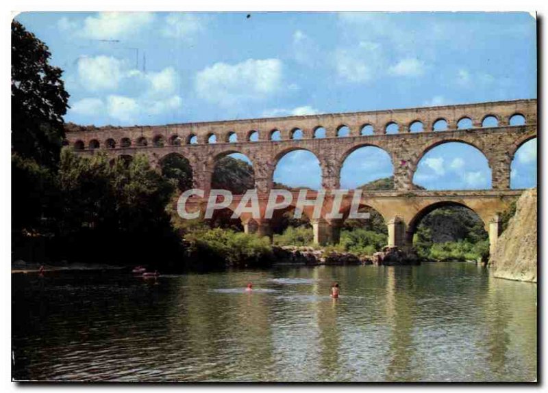 Postcard Modern Gard Bridge Built by order of Agrippa circa 19 BC